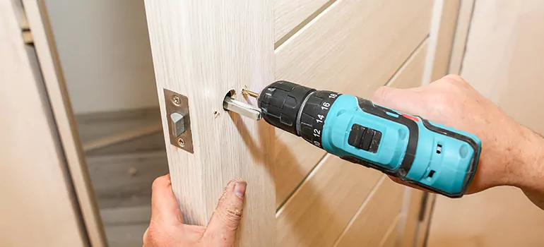 Old Door Knob Repair in Fort Myers, FL